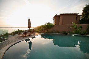F ZEEN KEFALONIA - Adults Only