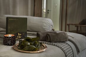 F ZEEN KEFALONIA - Adults Only