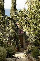 F ZEEN KEFALONIA - Adults Only