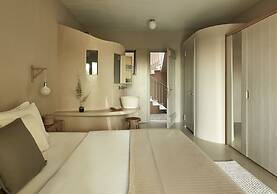 F ZEEN KEFALONIA - Adults Only