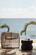 F ZEEN KEFALONIA - Adults Only