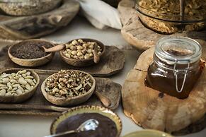 F ZEEN KEFALONIA - Adults Only