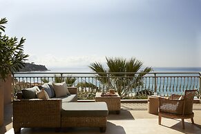 F ZEEN KEFALONIA - Adults Only