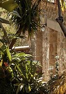 F ZEEN KEFALONIA - Adults Only