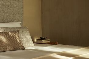 F ZEEN KEFALONIA - Adults Only