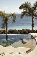 F ZEEN KEFALONIA - Adults Only