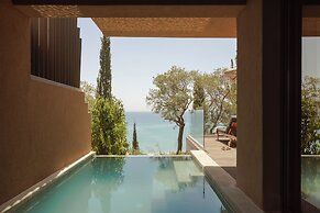 F ZEEN KEFALONIA - Adults Only