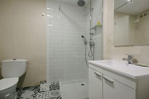 The Boutike Guesthouse - Hostel