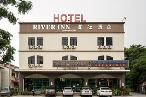 OYO 301 River Inn Hotel