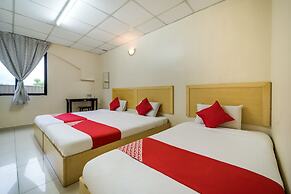 OYO 301 River Inn Hotel