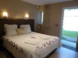 Hotel Kastell Dinec'h