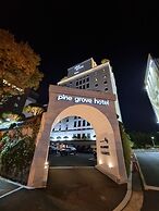 Pine Grove Hotel