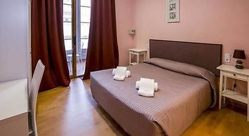 Hostal Balmes Centro