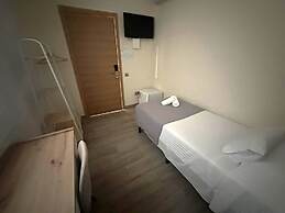 Hostal Balmes Centro