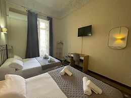 Hostal Balmes Centro