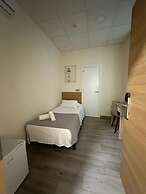 Hostal Balmes Centro