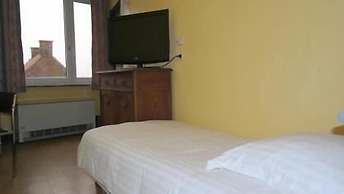 De Bonte Os Hotel & Tower