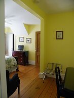 The Colonel's In B&B