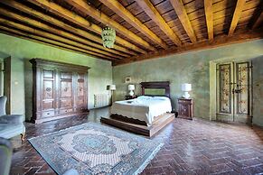 Castello di Montegufoni
