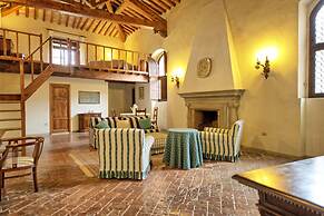 Castello di Montegufoni