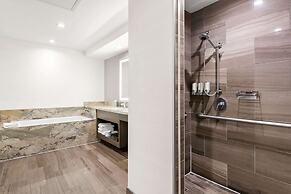 Sonesta Bee Cave Austin Hill Country