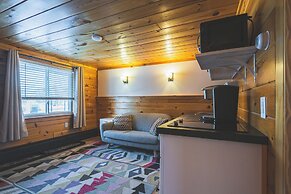 Wolfjaw Lodge