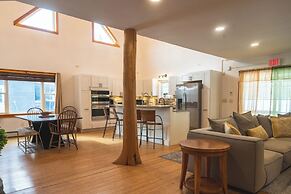 Wolfjaw Lodge