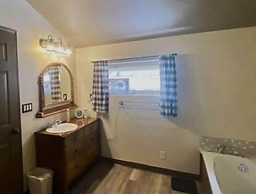 Meandering Moose Lodging