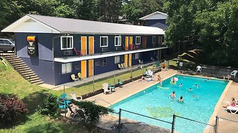 Wanderoo Lodge