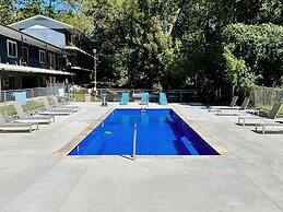 Wanderoo Lodge