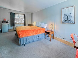 Wanderoo Lodge