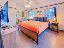 Wanderoo Lodge