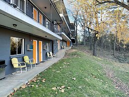 Wanderoo Lodge