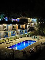 Wanderoo Lodge