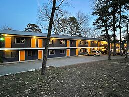 Wanderoo Lodge