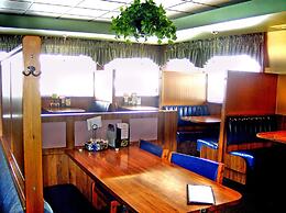 Swan Inn Motel