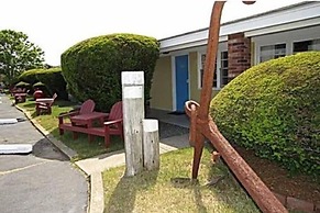 Blue Sea Motor Inn