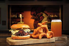 Hilton Garden Inn Nashville Downtown/Convention Center