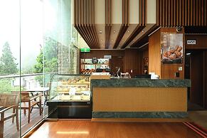 Alishan Hotel
