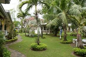 Lapu Lapu Cottages and Restaurant