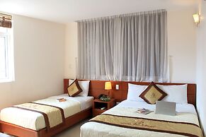 The Alley Saigon Hotel