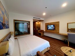 Muong Thanh Grand Cua Lo Hotel