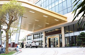 Muong Thanh Grand Cua Lo Hotel