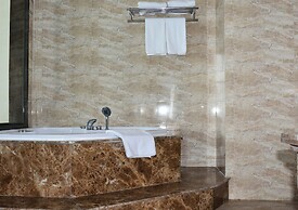 Muong Thanh Grand Cua Lo Hotel