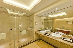 Muong Thanh Grand Cua Lo Hotel