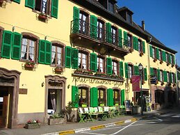 Hôtel Restaurant Aux Trois Roses