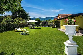 B&B Il Giardino dei Poeti and Apartaments