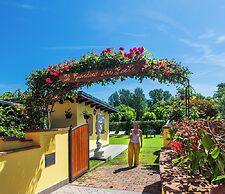 B&B Il Giardino dei Poeti and Apartaments