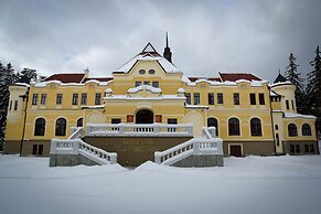 Rubezahl Marienbad Luxury Historical Castle Hotel & Golf - Castle Hote