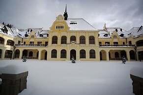 Rubezahl Marienbad Luxury Historical Castle Hotel & Golf - Castle Hote